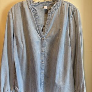 Old Navy Light Blue Button-Up Top